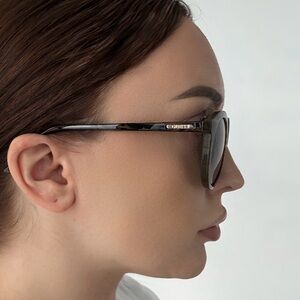 Guess Sunglasses with Cheetah Print Eyewear Case